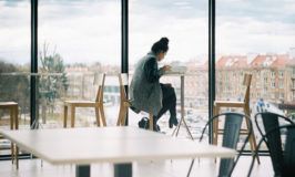 How to use the English verb SUGGEST | EnglishTeacherMelanie.com