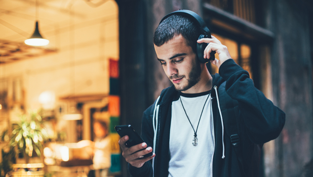 Audible Audiobooks: Improve your listening skills anytime, anywhere and learn English faster